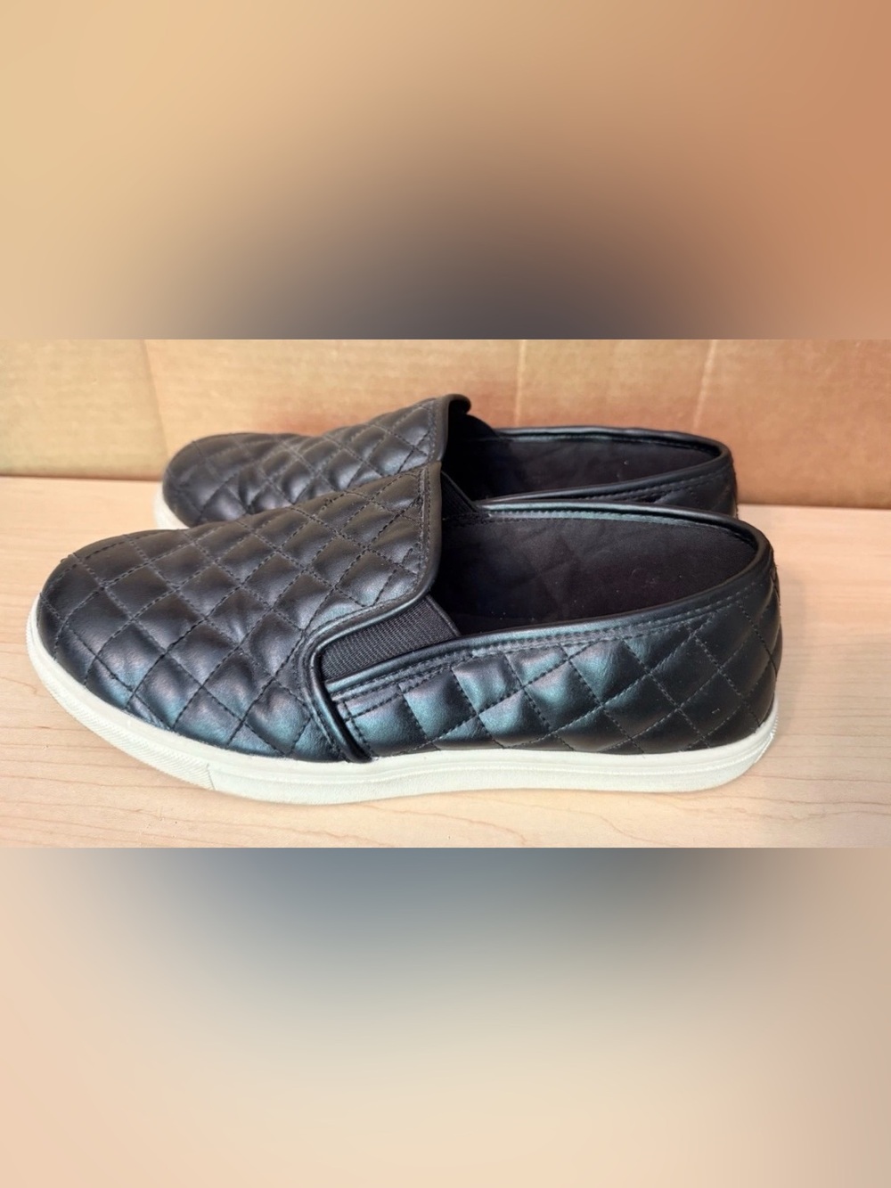Eva & Zoe Black Slip-On - Size 9
